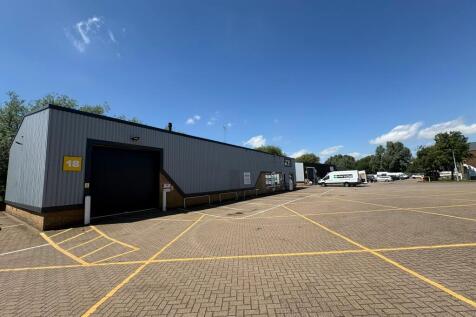 Unit 18 Millbrook Close - External .jpeg