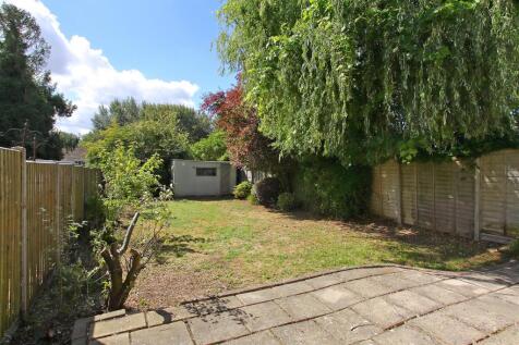 22 evans close PH2.JPG