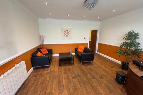 425 Honeypot Lane 8.jpg