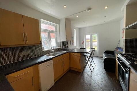 Pinhoe Road, Exeter, Devon, EX4 photo 4