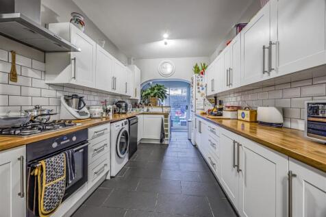 75 Monmouth Road, Portsmouth-PorticoMarketing-Sold