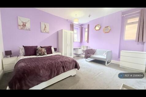 Bedroom 1 - Double Room For Single Occupancy Only