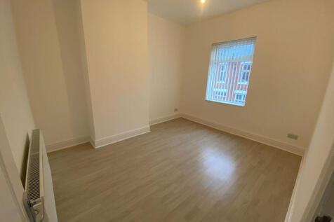 Station Road, Eccles, Salford photo 3
