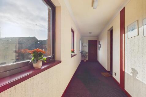 CAM05526G0-PR0073...