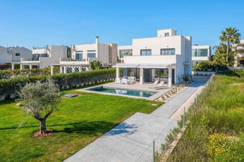 02-cala pi-Freistehende Villa in der Naehe der Steilkueste-kaufen-olivenbaum