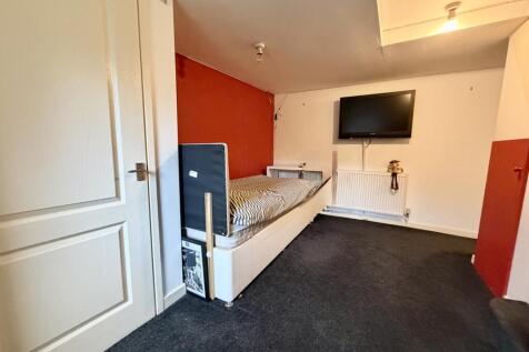 Bedroom/Sitting Room