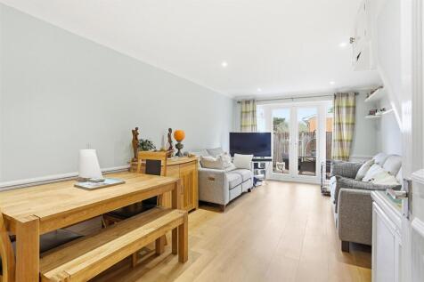1617287413 - 35 All Saints Road, SM1 - 17.jpg