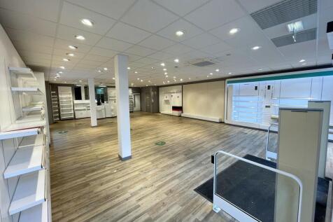 Retail area to fr...