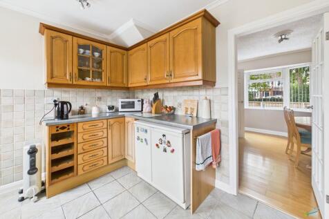 CAM03111G0-PR0366...