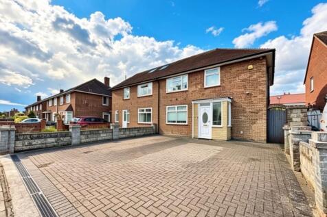 Romford, RM3 - property photo