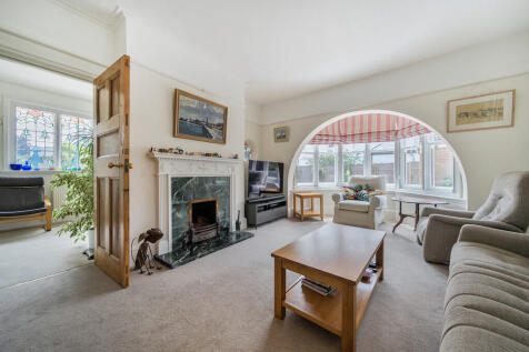 1313903-1-685c71f...