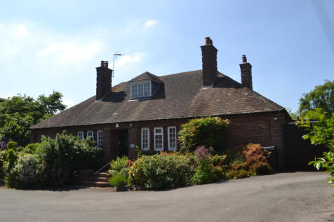 Three Bedroom Bungalow in Shirlett