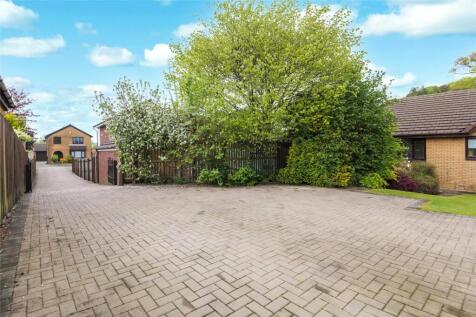 Driveway/Parking