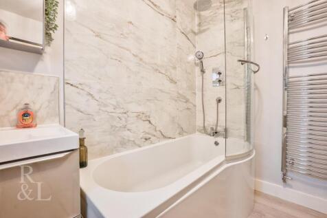 21 Woodminton Drive (12).jpg