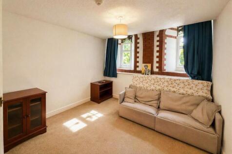 Living Room.jpg