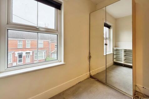 7b9dd67f-721d3b7b...