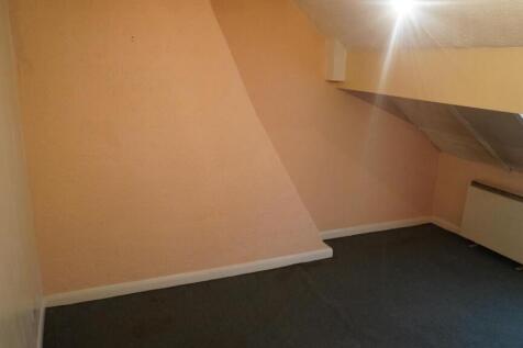 Commercial Property to rent Image 11