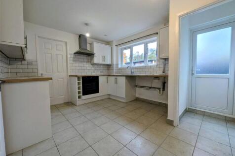 Irchester Place, Peterborough, Cambridgeshire, PE3 photo 2