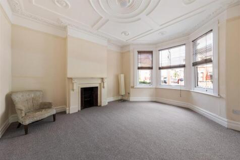 Hale End Road, E4