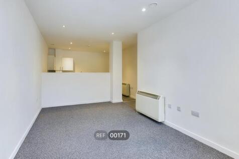 Kitchen &amp; Living area