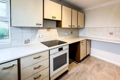 Shirley Road, Leigh-On-Sea photo 3