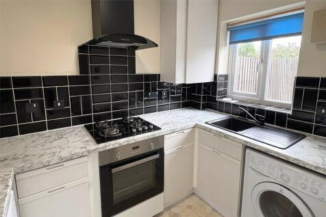 Davidson Avenue, Leamington Spa, CV31 photo 4