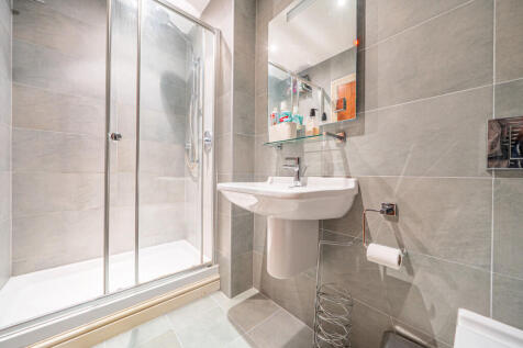 En Suite for Bedr...