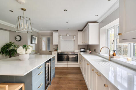 1404514-6-69737e0...