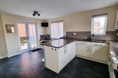 Samian Close, Worksop photo 5