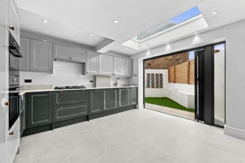 Kitchen 2