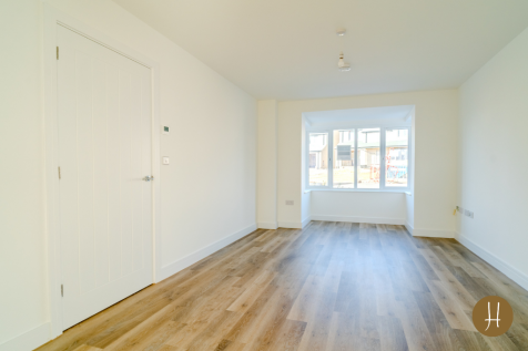 Bay Window to Lounge