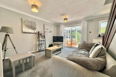 Weston Close, Weston, Southampton, Hampshire, SO19 photo 3