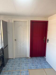 West Barnes Lane, New Malden, KT3 photo 3
