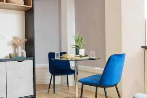 flat/apartment for rent in Apt 2, 113 The Headrow #602269