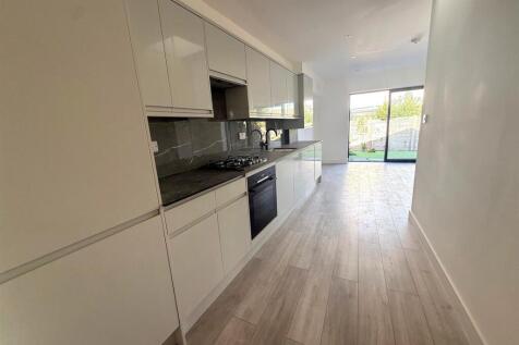kitchen 1.jpg