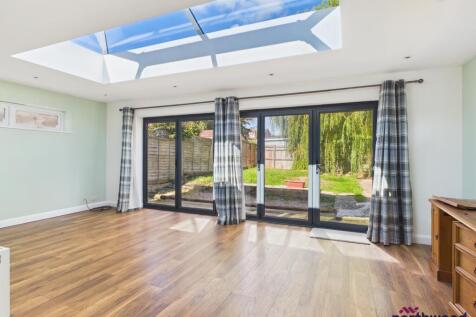 Gorringe Drive, Willingdon, Eastbourne, BN20 photo 3