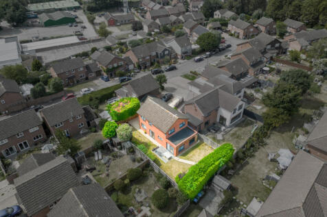 Nursery Gardens, Tring