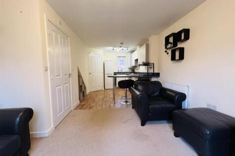 4 Donington Grove, Wolverhampton photo 3