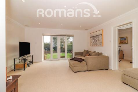 South Park Crescent, Gerrards Cross, SL9 photo 3