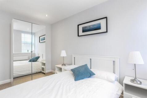 Trident House Flat B fpz224488 (3).jpg