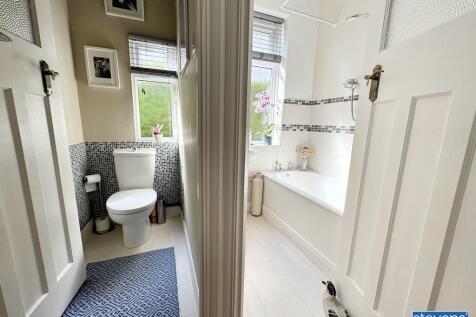 Ground floor bathroom