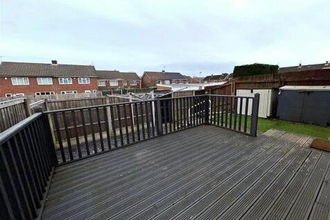 Decked Garden Area 1.0