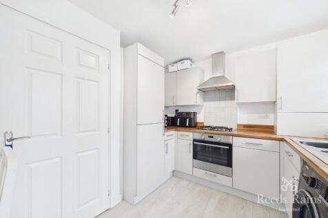 Scatcherd Drive, Morley, Leeds, West Yorkshire, LS27 photo 4