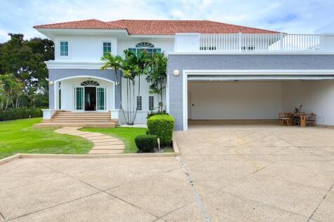 Grand Driveway