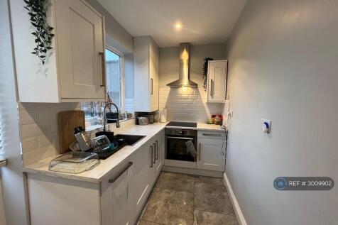 Langbrook Road, London, SE3 photo 3