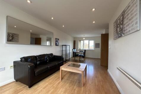 Livingroom (3).jpeg