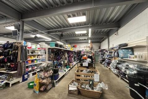 Light Industrial to rent Image 10