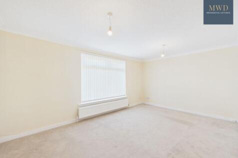 Main Street, East Kilbride, G74 photo 4