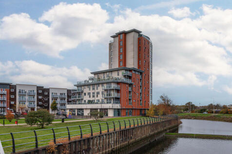 2 Bedroom Flat for Sale