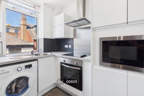 Kitchen &amp; Living area